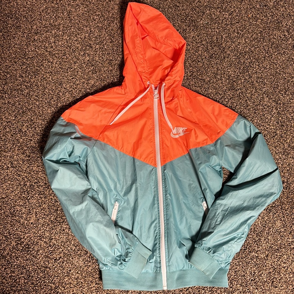 Nike windbreaker jacket
